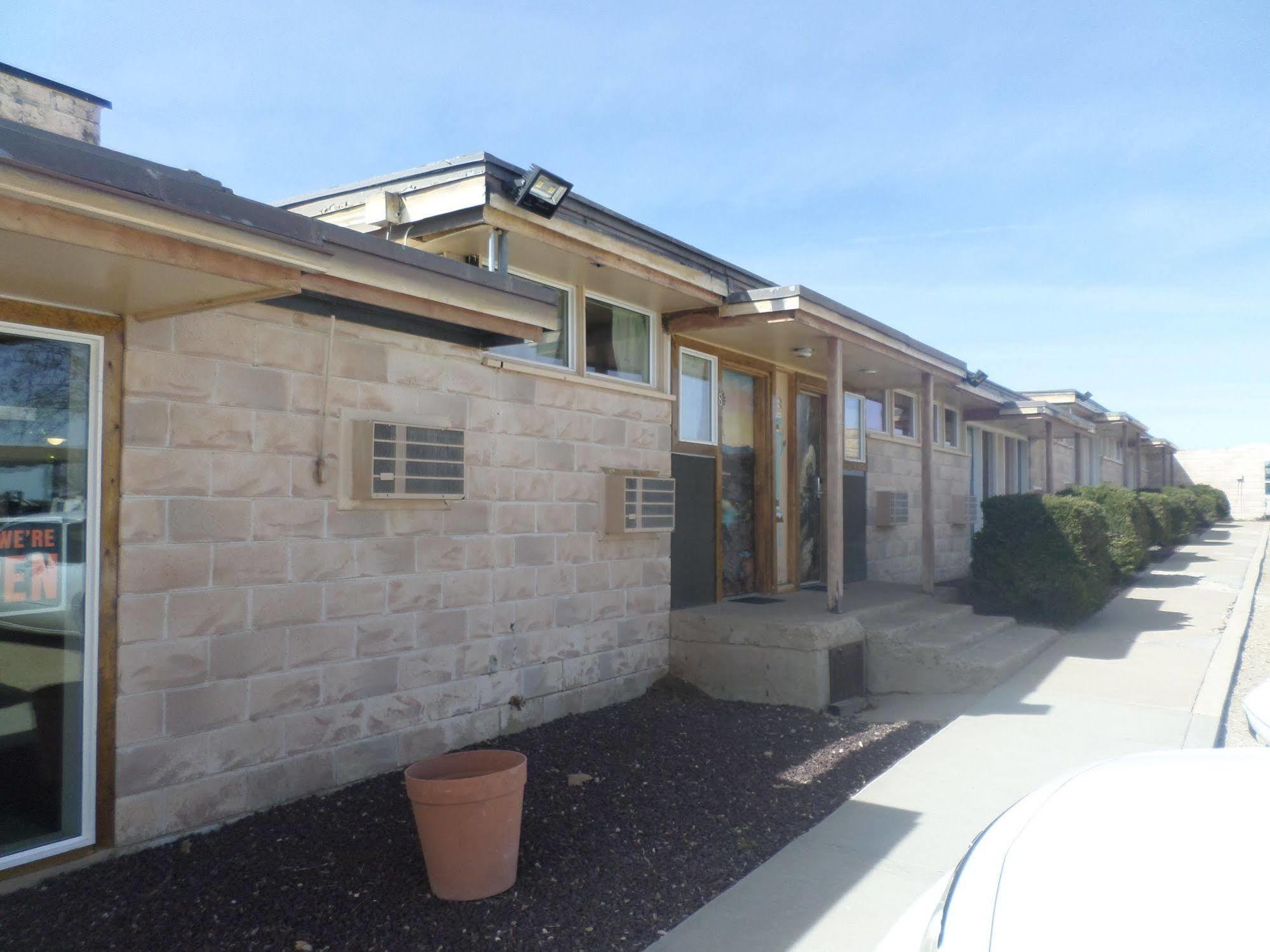 Cliff Palace Motel Blanding Εξωτερικό φωτογραφία